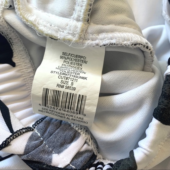 SPEECHLESS • Black and White Sleeveless Floral Dress - Picture 12 of 13